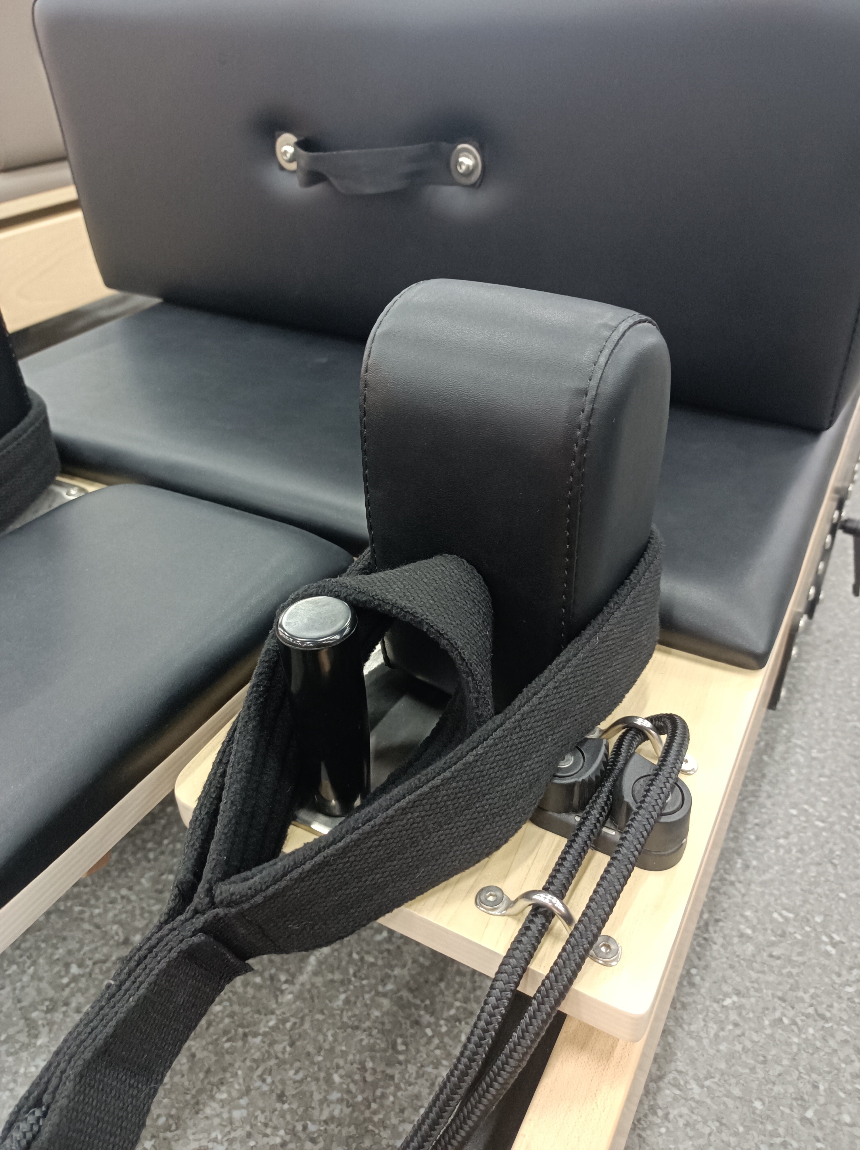 Maple Pro Reformer – Adjustable Leg Edition image 5