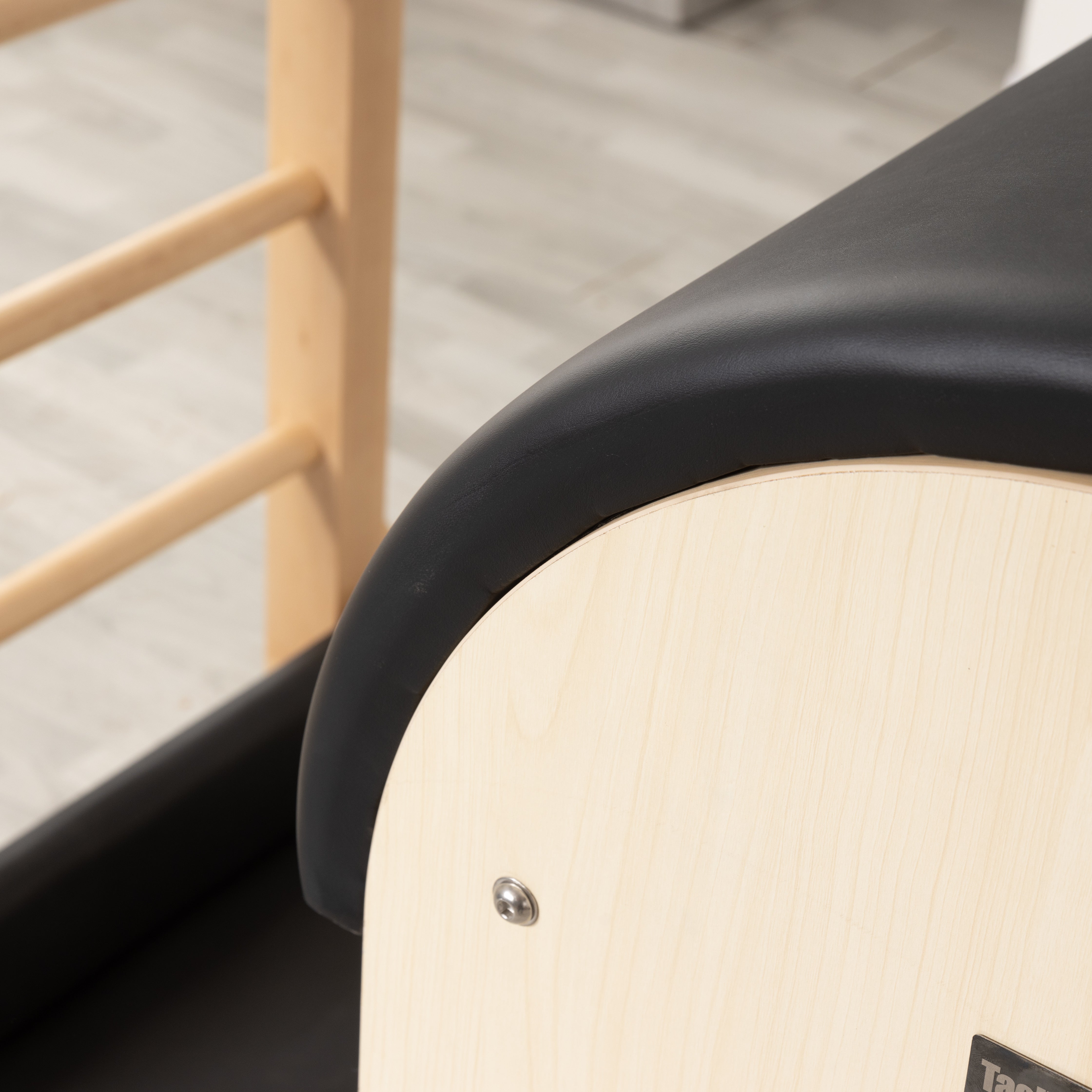 Maple Ladder Barrel - Black image 4