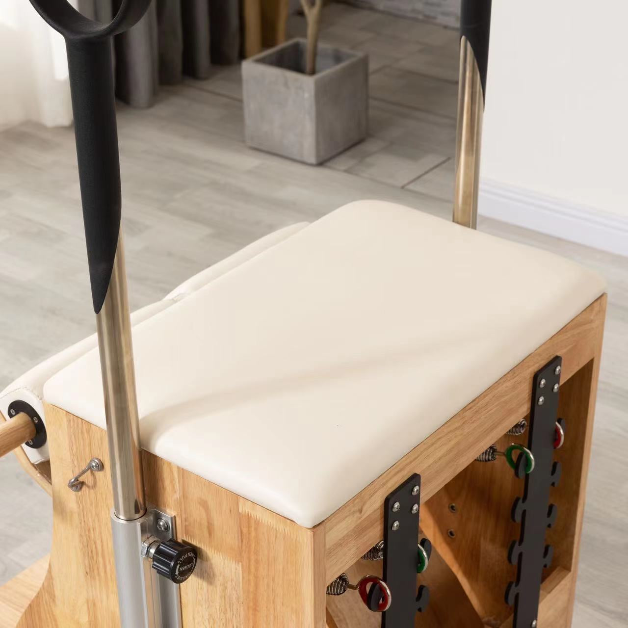 Oak wood Wunda Chair - White image 1