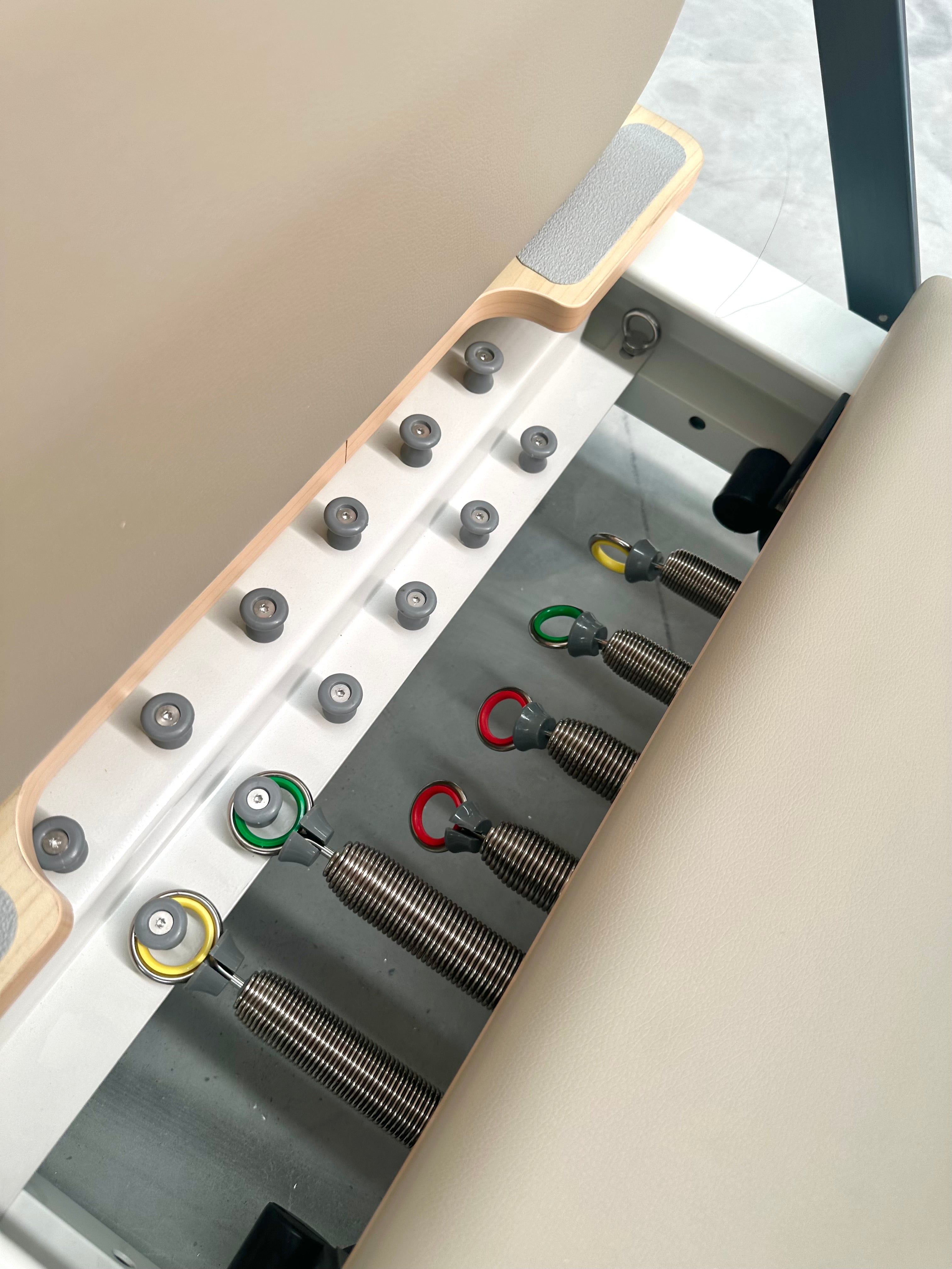 Foldable Reformer - White Sand